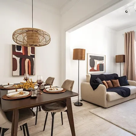 Akicity Graca Charm Lisboa